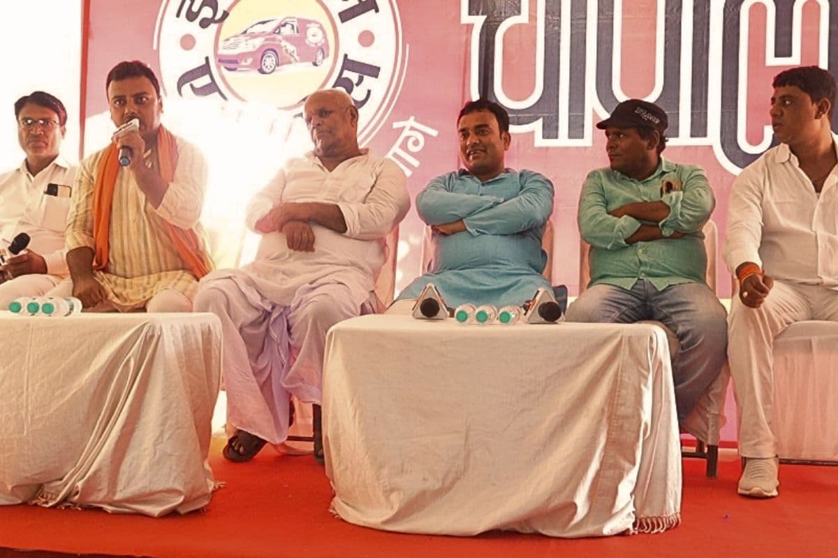 Election Express: कुशेश्वरस्थान चौपाल में भड़की जनता, डिग्री कॉलेज से लेकर सड़क-बिजली तक पर नेताओं से हुई जोरदार बहस