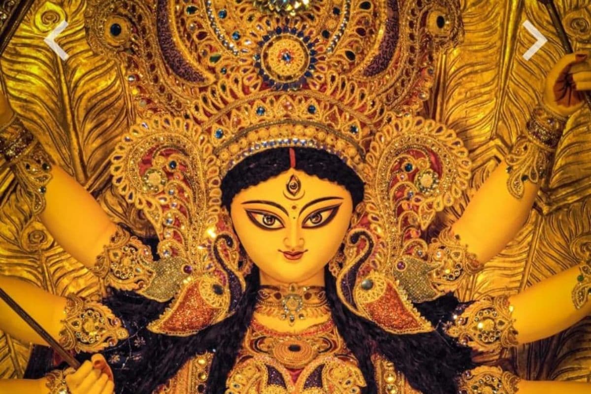 Shardiya Navaratri 2025: इस दिन से शुरू होने वाली है शारदीय नवरात्रि, ऐसे करें मां दुर्गा के 9 रूपों की पूजा