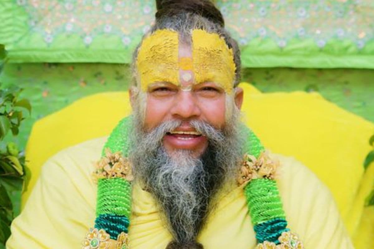 Premanand Ji Maharaj: पूजा के दौरान मिलने वाले इन संकेतो का क्या है अर्थ, जानिए क्या कहा प्रेमानंद जी महाराज ने