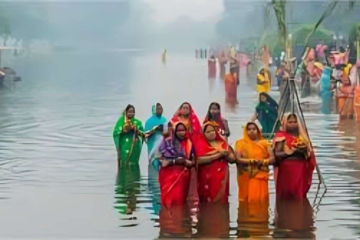 Aaj Bihar Ka Mausam: छठ पूजा से पहले बदलने लगा मौसम का मिजाज, नहाय-खाय से शुरू होगी बारिश, 25 से 28 अक्टूबर तक रहेगा असर