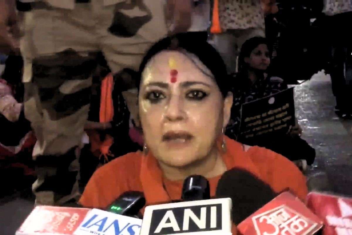 ओडिशा की मेडिकल छात्रा के साथ पश्चिम बंगाल में सामूहिक दुष्कर्म, BJP ने ममता सरकार को घेरा, विरोध में सड़क जाम