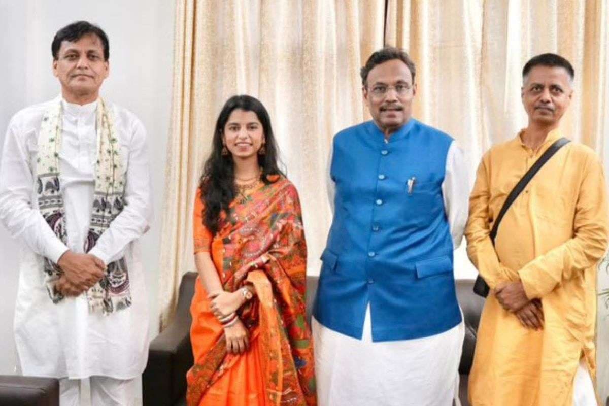 Bihar Election Famous singer Maithili Thakur makes her political debut reveals favourite seat