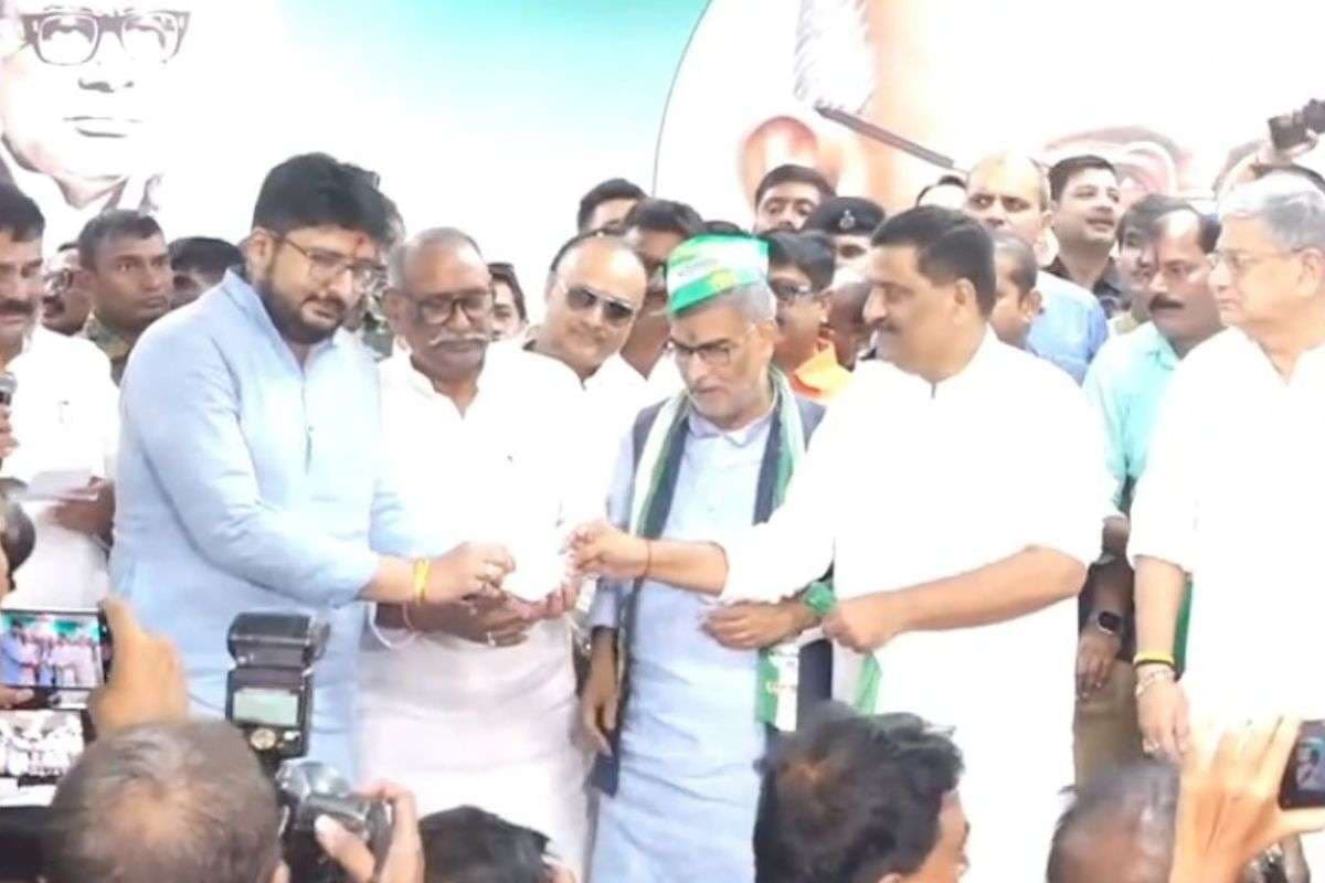 बिहार की सियासत में 'भूमिहार' समीकरण, अरुण कुमार JDU में शामिल, तेजस्वी की 'A to Z' चुनौती का मुकाबला
