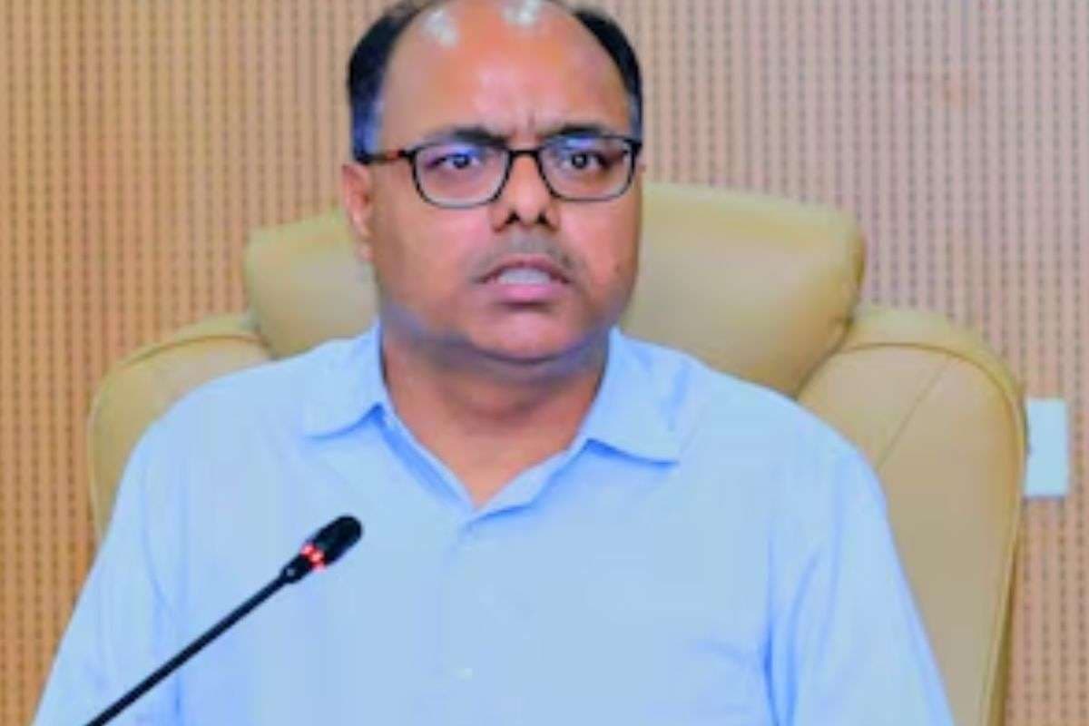 बिहार चुनाव से पहले IAS अधिकारियों का हुआ तबादला, पटना कमिश्नर के पद से हटाए गए चंद्रशेखर सिंह