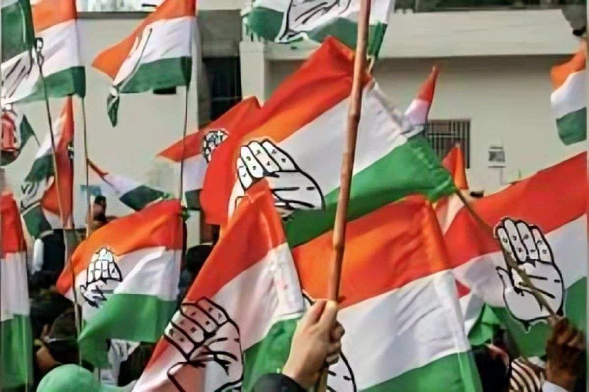 Bihar Election 2025: कांग्रेस में टिकट बंटवारे पर फूटा गुस्सा, नाराज नेताओं ने प्रभारी पर लगाया ‘गद्दारी’ का आरोप, कहा—पार्टी 10 सीटें भी नहीं जीतेगी