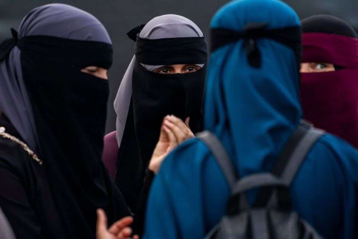 ब्रिटेन, पोलैंड या आयरलैंड नहीं, अब यूरोप के इस देश में लगेगा बुर्का पर बैन! नियम तोड़े तो देना होगा 400000 लाख से ज्यादा रुपये