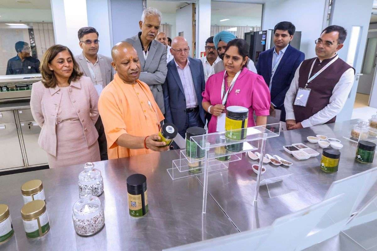 UP News: इन्वेस्ट यूपी का पुनर्गठन मंजूर, पांच शहरों में खुलेंगे सैटेलाइट ऑफिस, बढ़ेगा निवेशकों का विश्वास