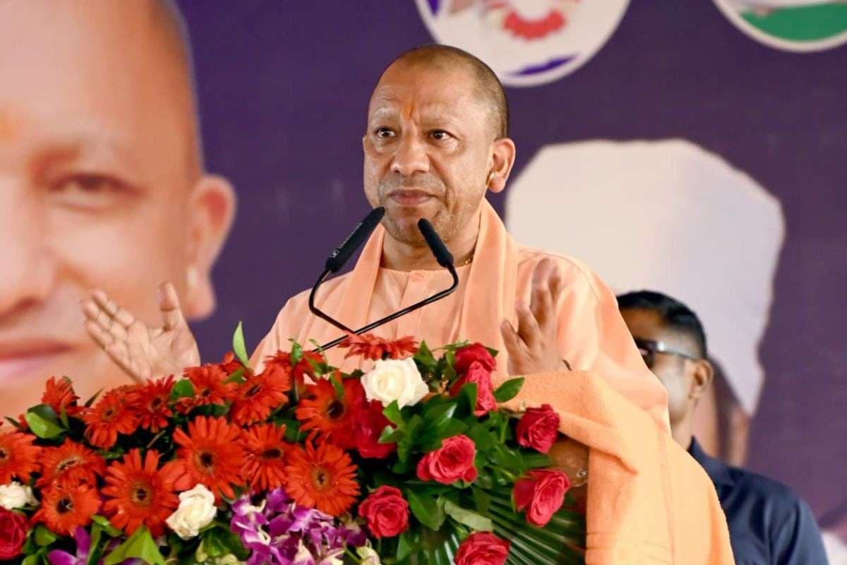 Mustafabad Name Change: मुस्तफाबाद बनेगा ‘कबीरधाम’, सीएम योगी बोले- सेक्युलरवाद के नाम पर पहचान मिटाने का दौर अब खत्म