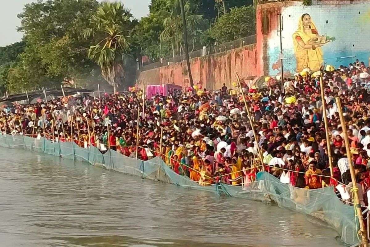 Bihar News 13 ghats are extremely dangerous district administration alert Chhath devotees