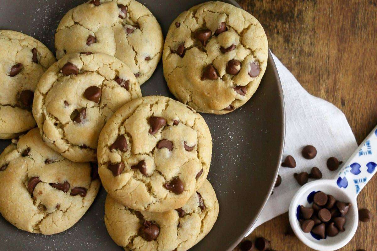 Chocolate Peanut Cookies Recipe: लंचबॉक्स में ऐड करें इंडियन प्रोटीन बार – बनाएं चॉकलेट पीनट कुकीज फॉर किड्स