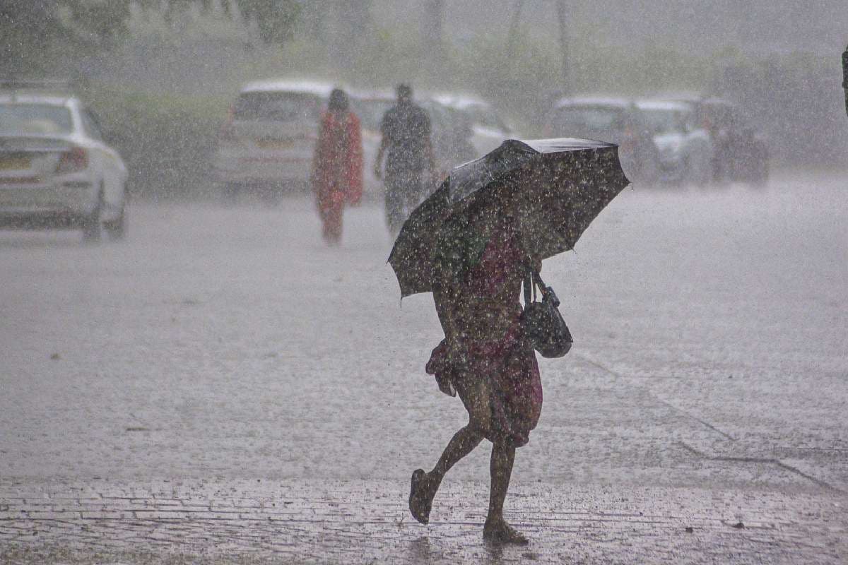 Kal ka Mausam : चक्रवात का असर, 30 अक्टूबर तक भारी बारिश का अलर्ट