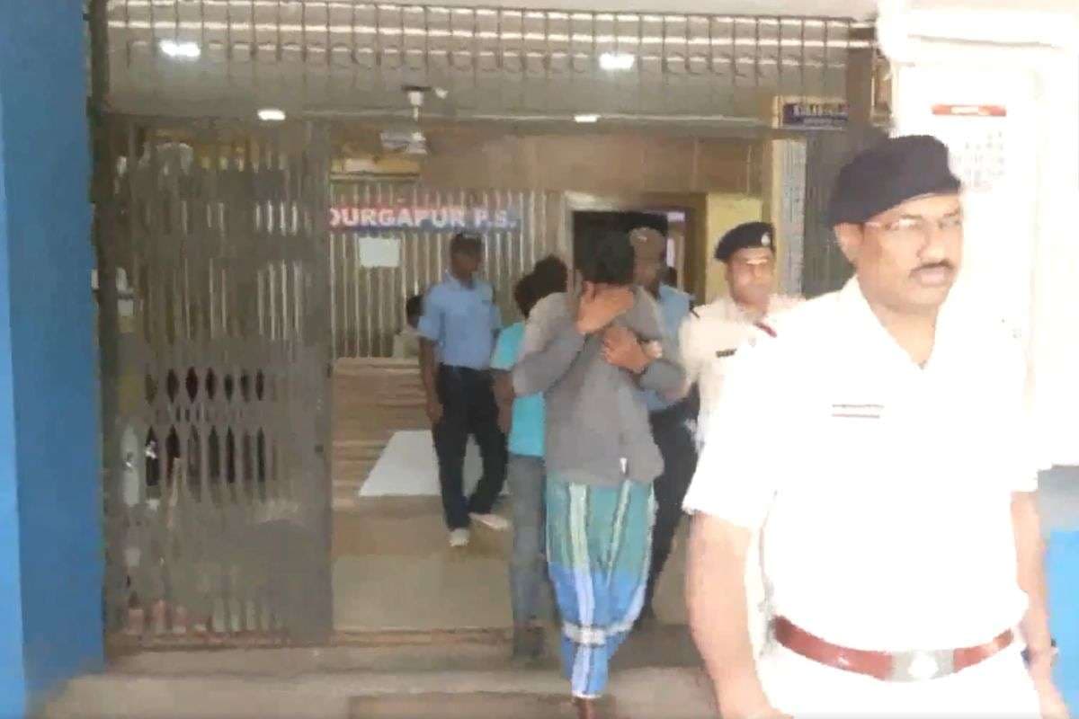 Durgapur MBBS Student Molestation: दुर्गापुर में MBBS स्टूडेंट के साथ सामूहिक दुष्कर्म, तीनों दरिंदों को 10 दिन की पुलिस हिरासत