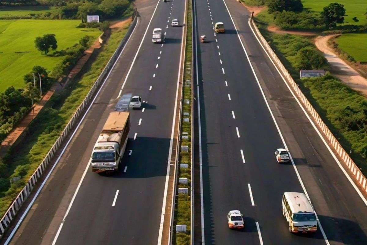 Four Lane In Bihar: बिहार के इस जिले में बनेगी फोर लेन सड़क, जल्द फर्राटा भरेंगी गाड़ियां, जानिये क्या मिलेगी सुविधाएं