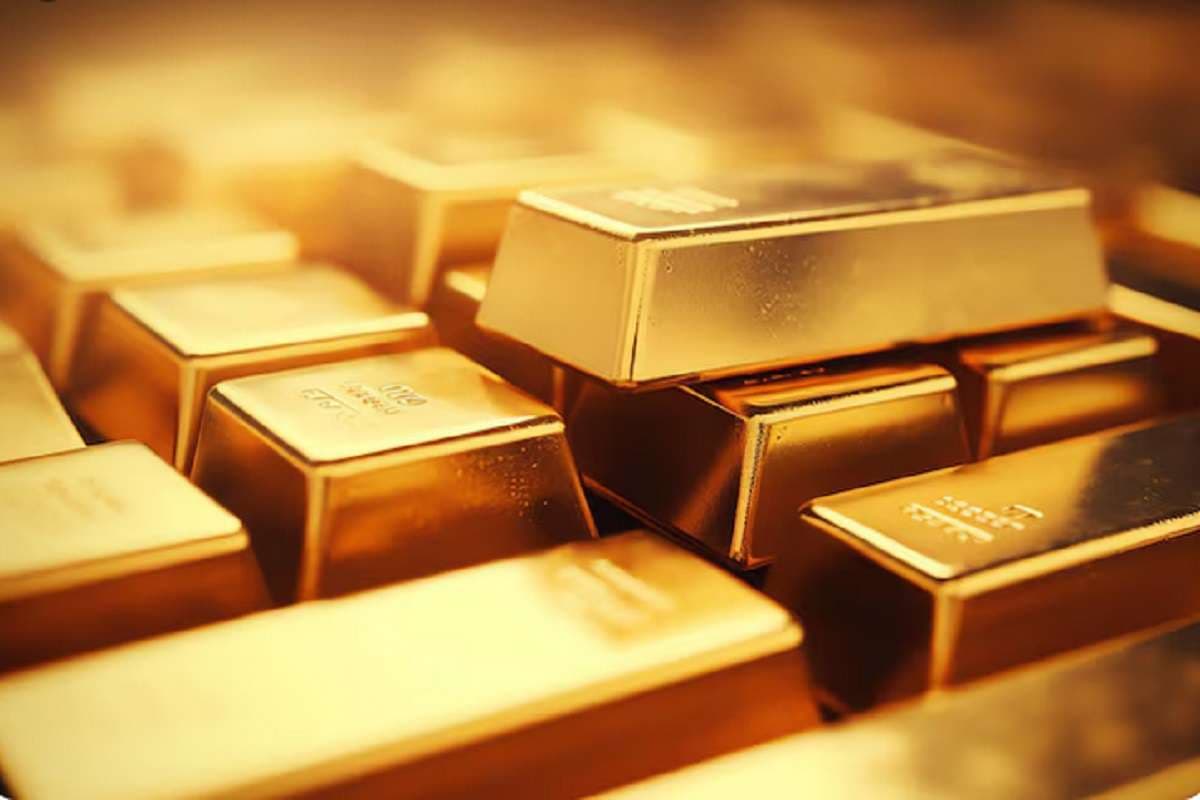 दिवाली खत्म होते ही सोने-चांदी की निकल गई हेकड़ी, कीमतों में आई जोरदार गिरावट