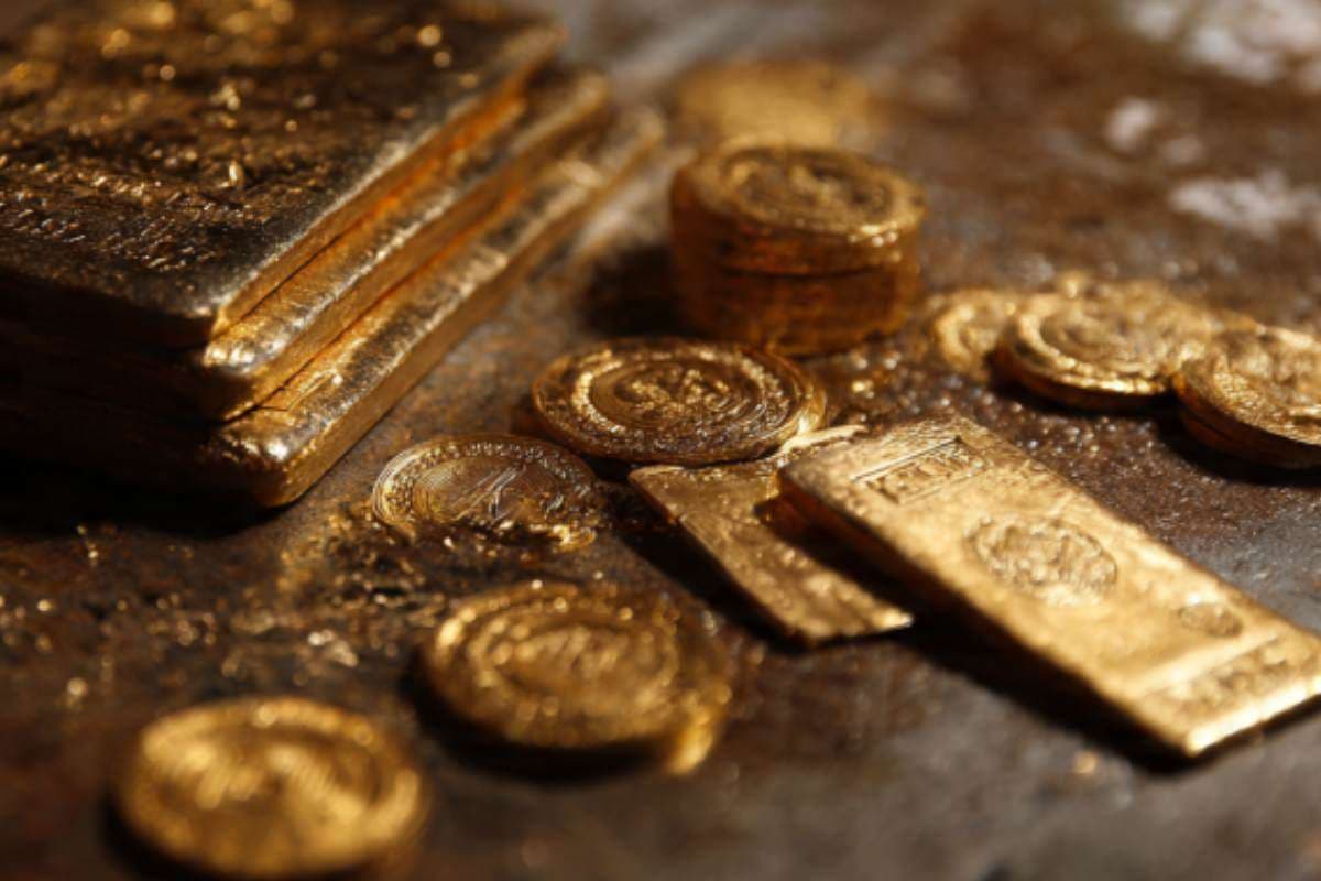 Gold Smuggling : दिवाली में बढ़ी मांग, एक्टिव हुए सोने के तस्कर, यहां छिपाकर ला रहे हैं कीमती धातु