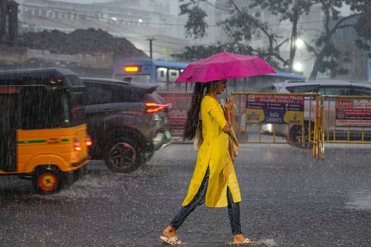 Heavy Rain Alert: अगले 24 घंटे इन राज्यों में भयंकर बारिश की संभावना, आंधी-तूफान की चेतावनी, IMD अलर्ट जारी