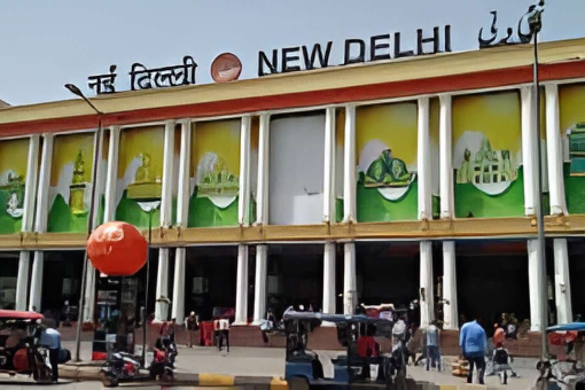 Indian Railways: छठ के दौरान स्टेशन पर होगी खास व्यवस्था, जानें क्या है रेलवे की योजना