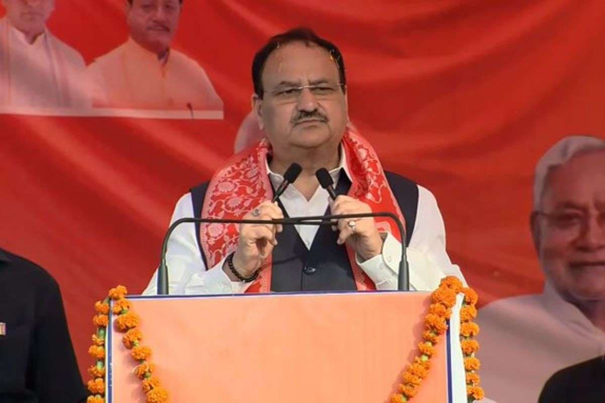 Lalu Yadav: 'आपका सांसद SP को दौड़ा-दौड़ाकर पीटता था', जेपी नड्डा बोले- जंगलराज वापस लाना चाहते हैं लालू यादव