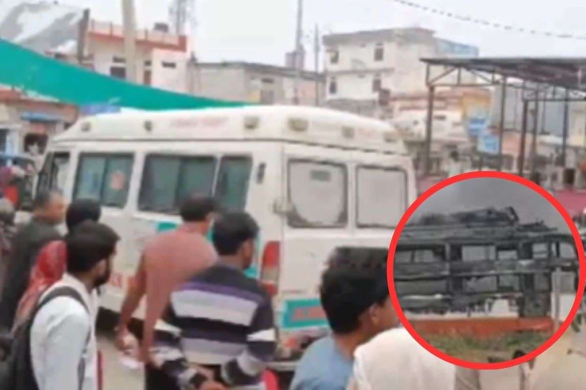 Video : मजदूरों से भरी बस हाईटेंशन तार की चपेट में आई, लगी आग