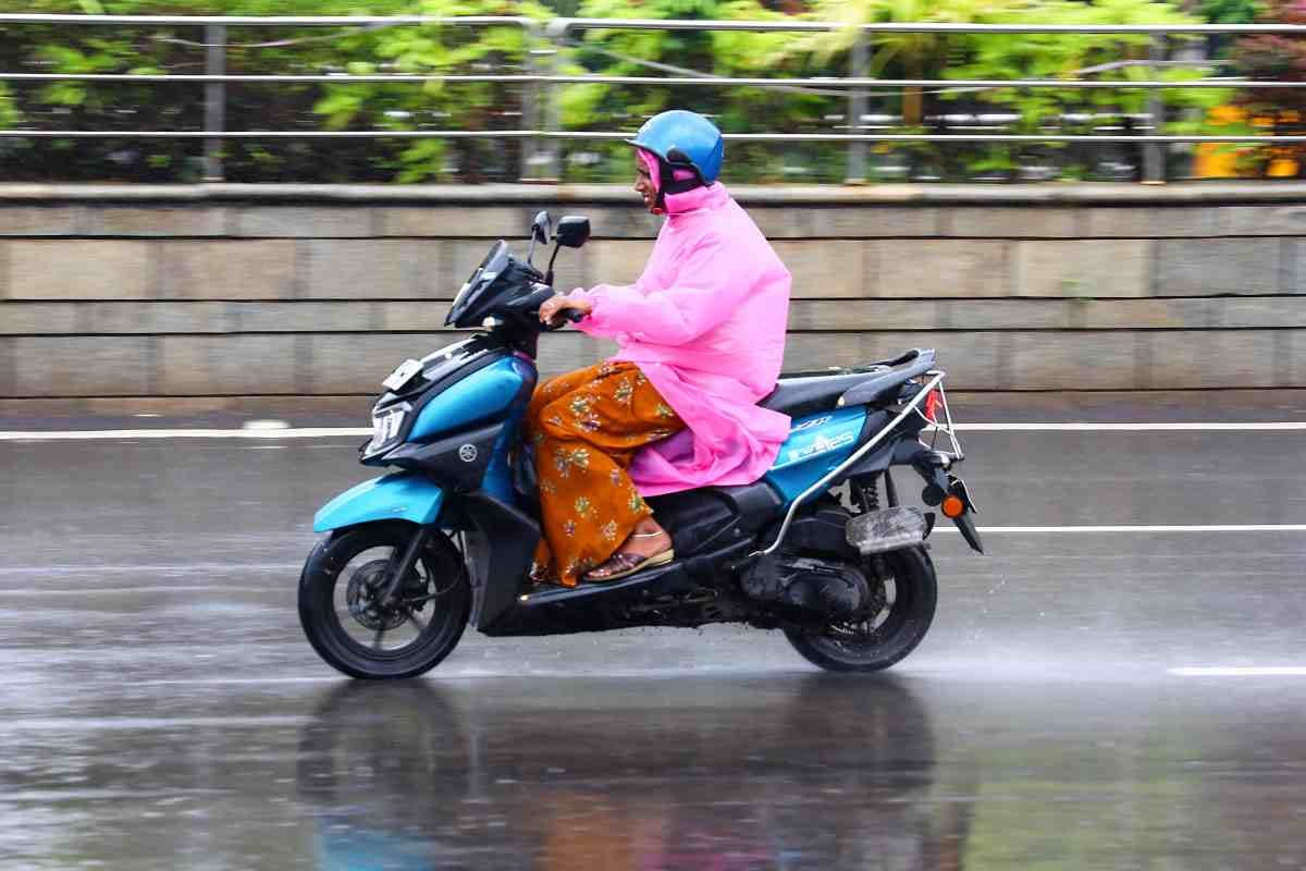 Cyclone : चक्रवात मोंथा का झारखंड में दिखेगा असर, 31 अक्टूबर तक भारी बारिश का अलर्ट