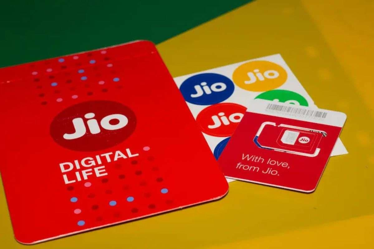Jio Recharge Plan: ₹350 से भी कम में जियो के ये 5 जबरदस्त प्लान्स, एक में तो कूट-कूट कर भरे हैं ऑफर्स