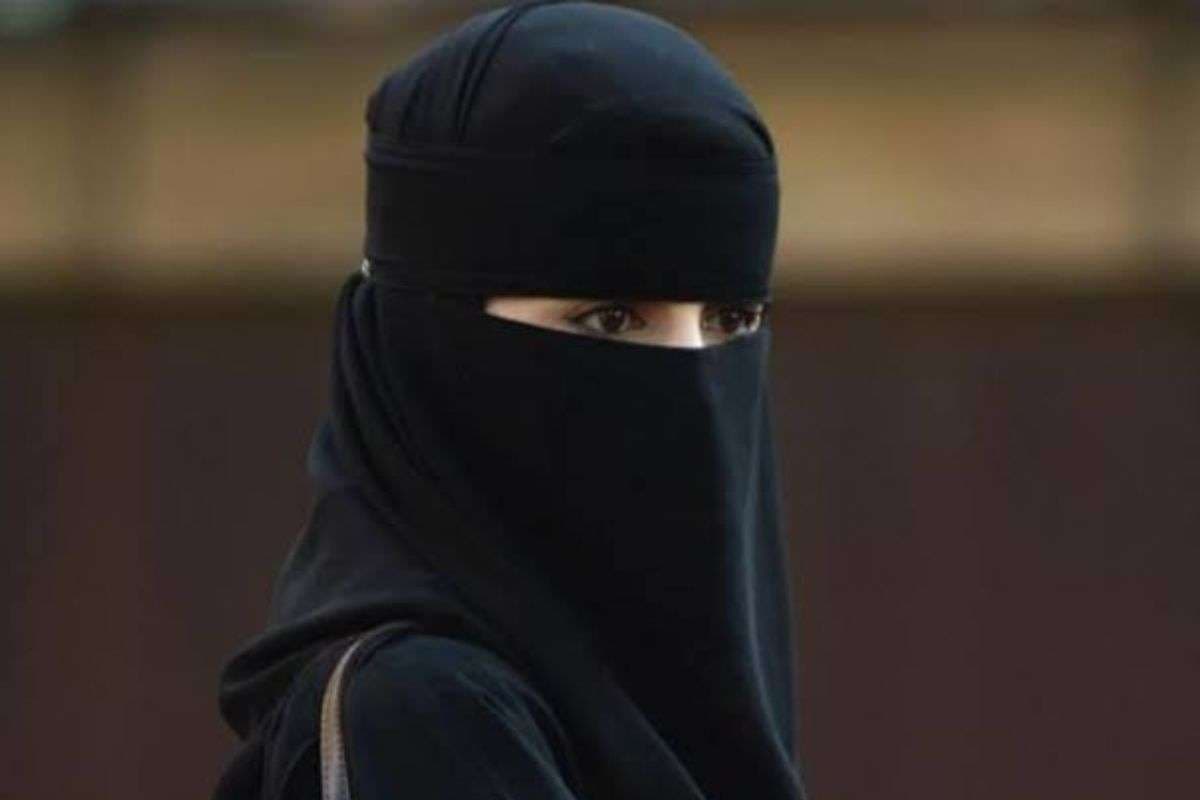 Kerala Hijab Issue: केरल में हिजाब पहनने पर बवाल, स्कूल में दो दिनों की छुट्टी