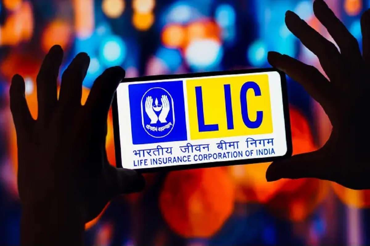 LIC ने वाशिंगटन पोस्ट की रिपोर्ट खारिज की, अदाणी कंपनियों में 32,000 करोड़ निवेश के दावे किया खारिज