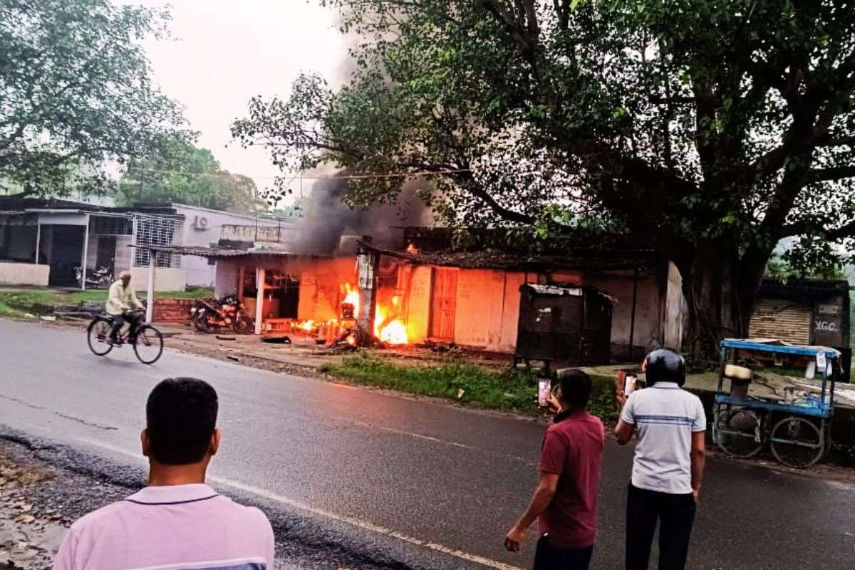 LPG Cylinder Blast Dhanbad News