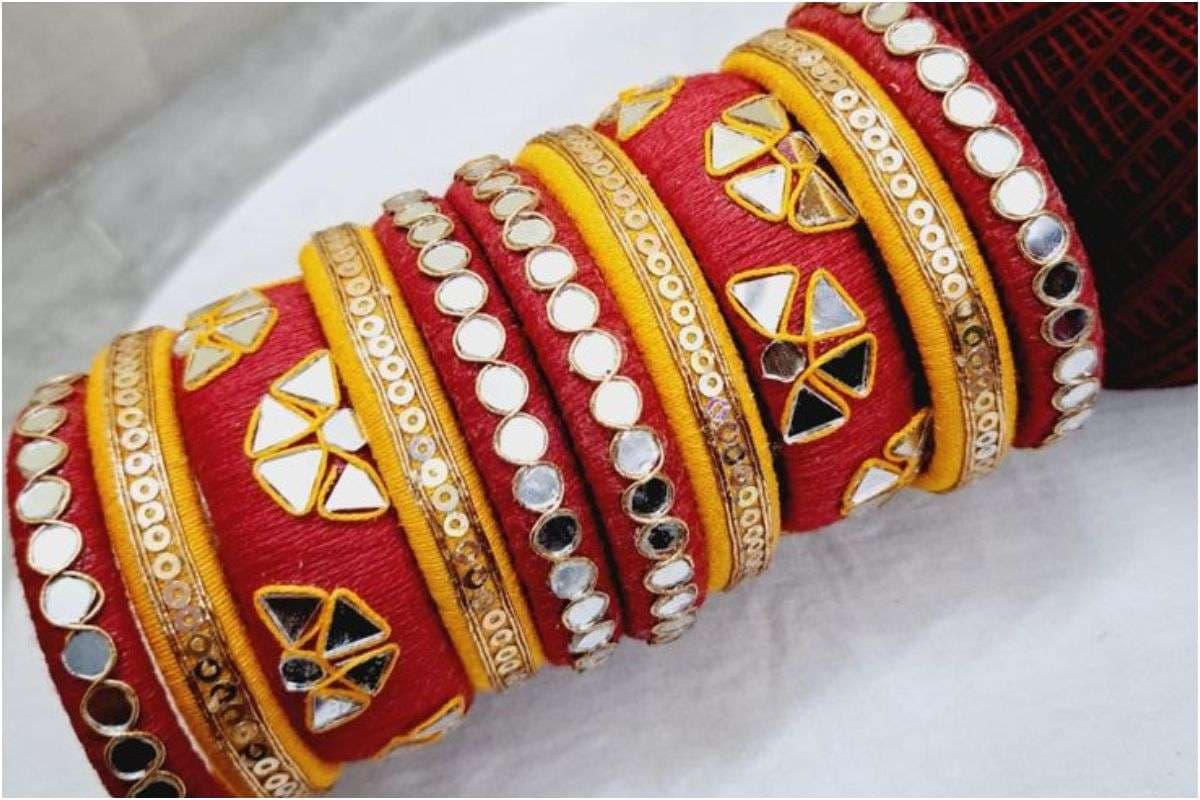 Latest Bangles Designs 2025: छठ पूजा में पहनें लाल-पीली चूड़ियां और बढ़ाये हाथों की खूबसूरती