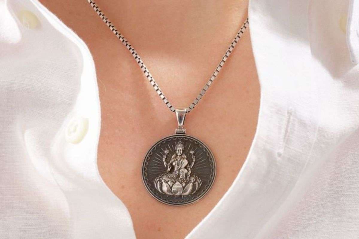 Latest-Silver-Jewelry-For-Dhanteras-