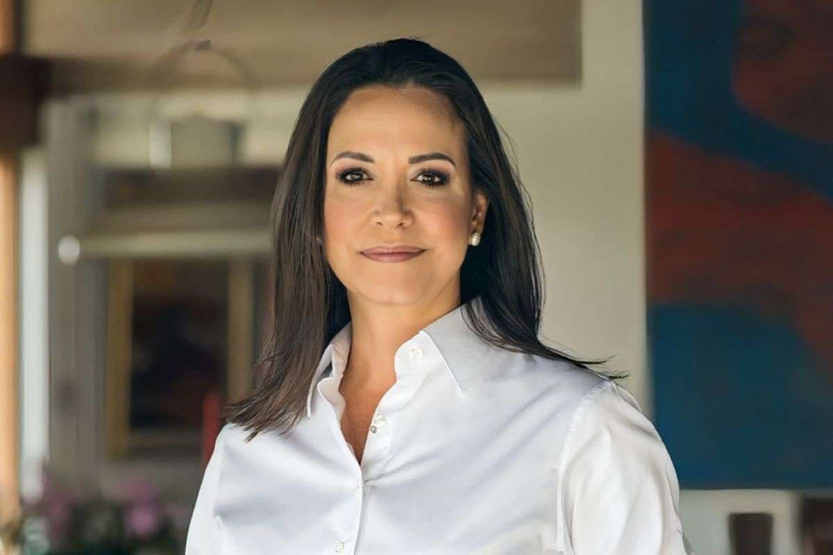 ‘शांति की देवी’ या ‘हथियारों की हिमायती’? मचाडो को नोबेल मिलते ही भड़के एलेक्स लो, बोले- ये तो ‘वॉर प्राइज’ है!