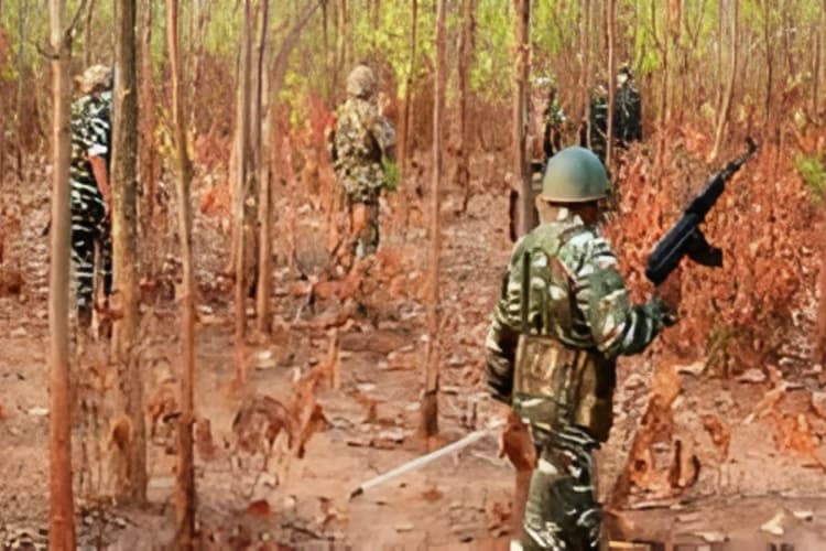 माओवादी नेता वेणुगोपाल राव ने 60 साथियों संग किया सरेंडर, नक्सल मुक्त भारत अभियान को बड़ी सफलता