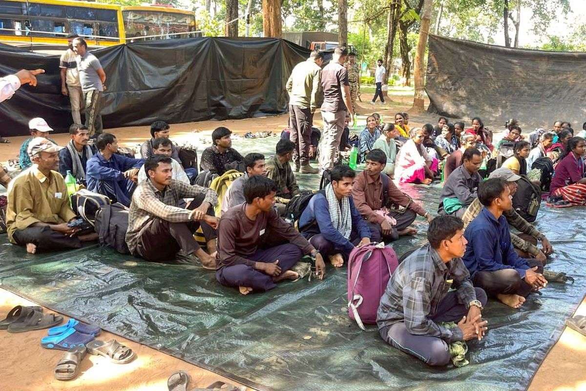 Chhattisgarh Naxal Operation: छत्तीसगढ़ में 78 नक्सलियों ने किया सरेंडर, गृह मंत्री अमित शाह बोले- अब केवल तीन जिले बचे हैं