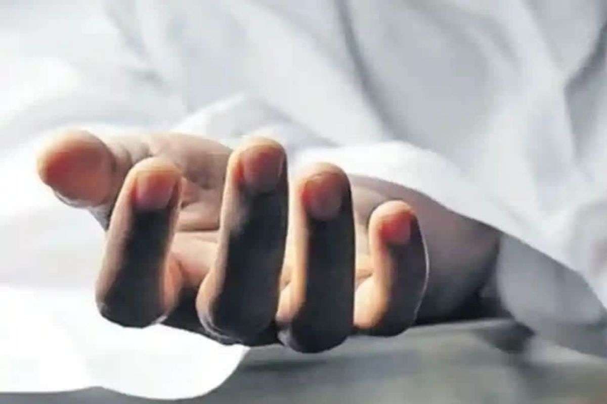 Bihar Crime News: सिवान में अधेड़ को पीट-पीटकर उतारा मौत के घाट, जांच में जुटी पुलिस
