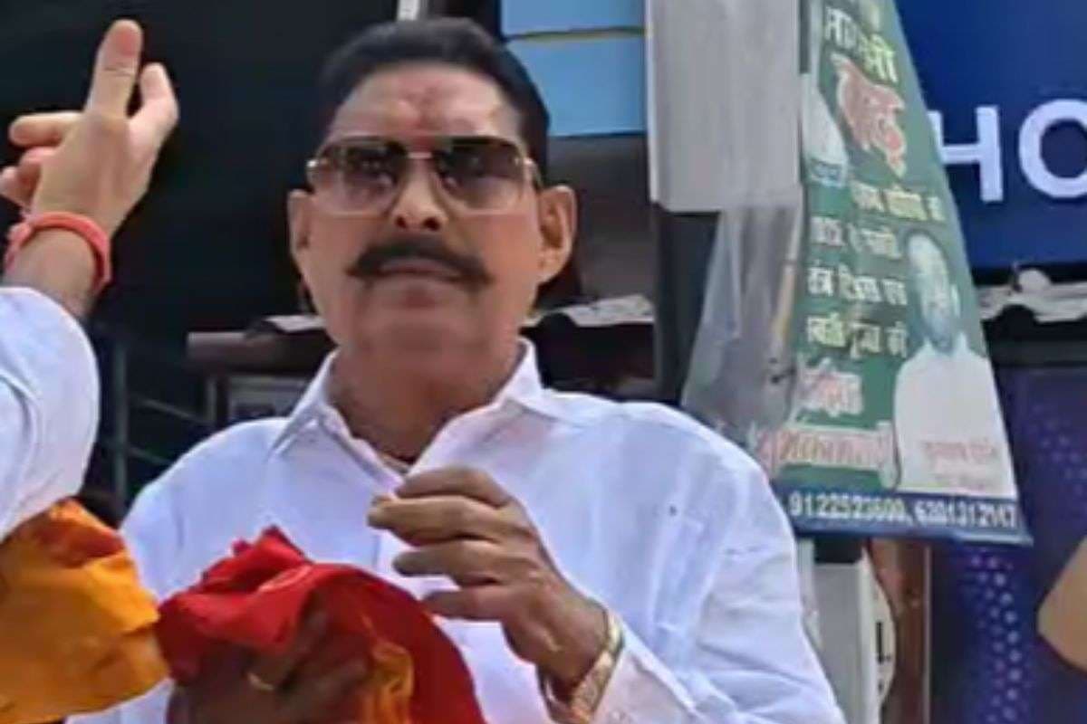 Bihar Elections 2025: खुली जीप में हजारों गाड़ियों के साथ नामांकन करने पहुंचे अनंत सिंह, JDU के टिकट पर भरा पर्चा