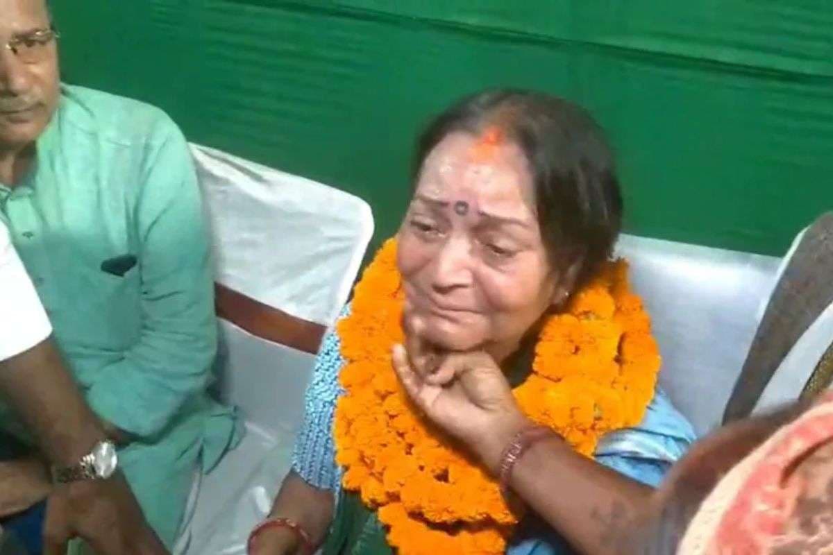 Annu Shukla became emotional after hearing name of Munna Shukla