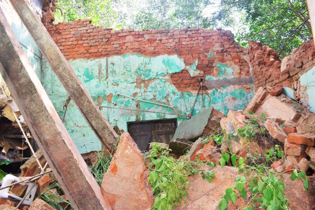 Sub-Post Office Collapsed in Jharia