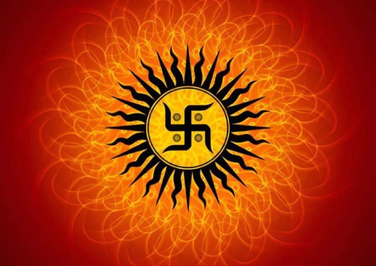 How to Make Swastik: स्वस्तिक बनाने का सही तरीका - जानें हर लाइन का अर्थ और जीवन में मायने