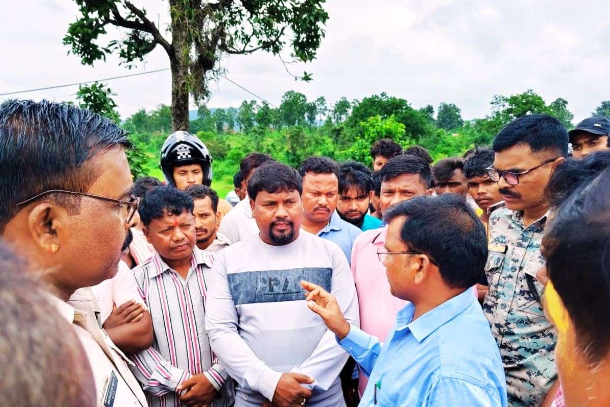 हजारीबाग में दर्दनाक हादसा, दशहरा के दिन 2 परिवारों के चिराग बुझे, चरही-घाटो मुख्य मार्ग घंटों जाम