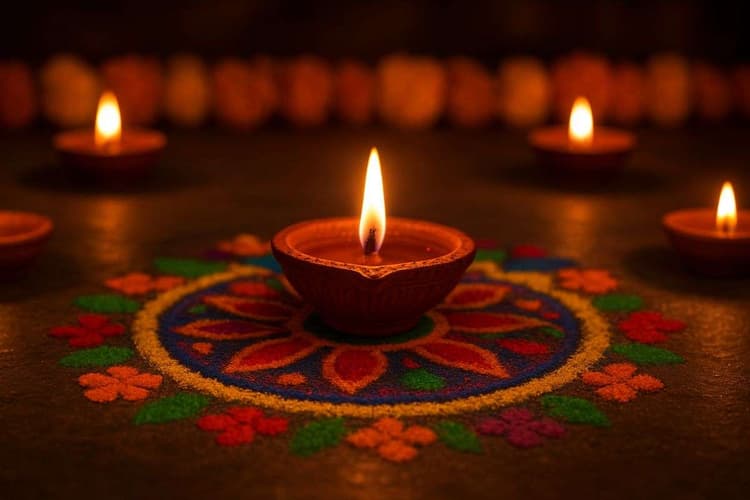 Vastu Tips: दीवाली में मां लक्ष्मी को खुश करना है आसान, बस अपनाएं ये 6 वास्तु उपाय, बरसेगा पैसा