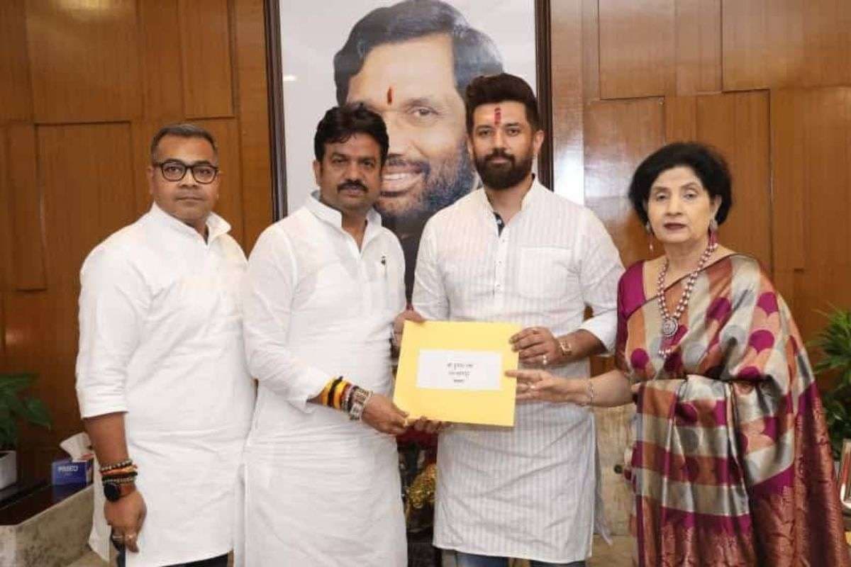 Bihar Election 2025 Chirag Paswan gives symbols 6 candidates including Bahubali Hulas Pandey