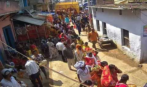दुर्गा मंदिरों में भक्तों ने की मां महागौरी की आराधना, तंत्र साधना बना आकर्षण का केंद्र