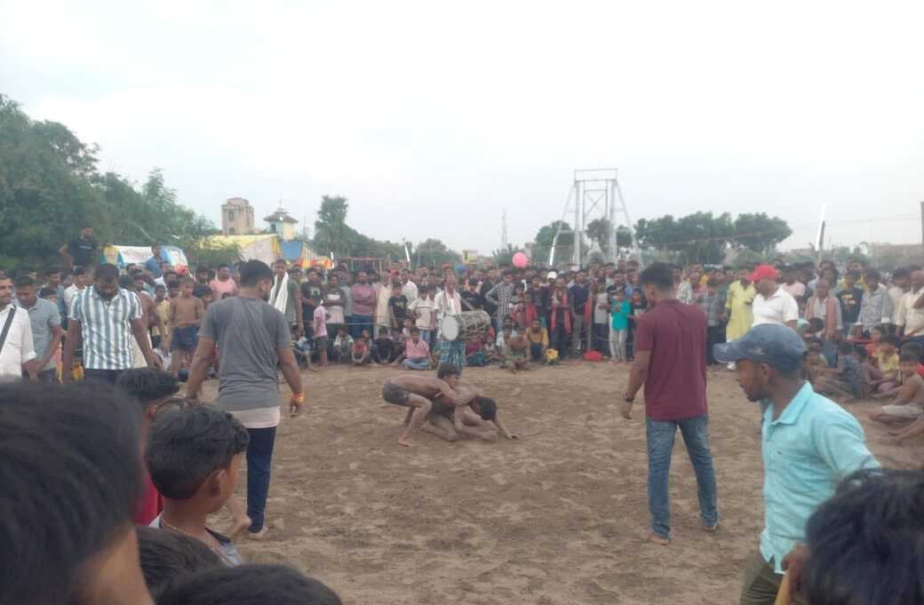 Bhagalpur news कुश्ती प्रतियोगिता में जुटे कई दिग्गज