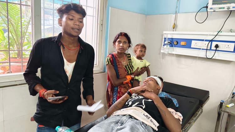 गाली-गलौज का विरोध करने पर दंपती को मारा चाकू