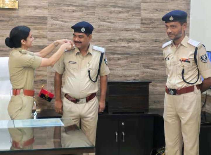 डीएसपी में प्रोन्नत हुए दो पुलिस निरीक्षक