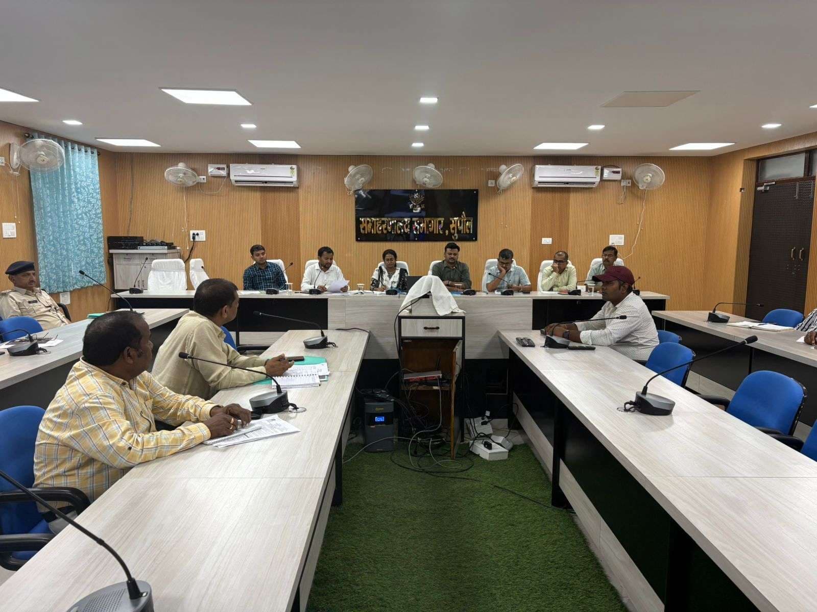 जिला स्तरीय सीएपीएफ कोषांग बैठक, आवश्यक सुविधाएं सुनिश्चित करने का निर्देश