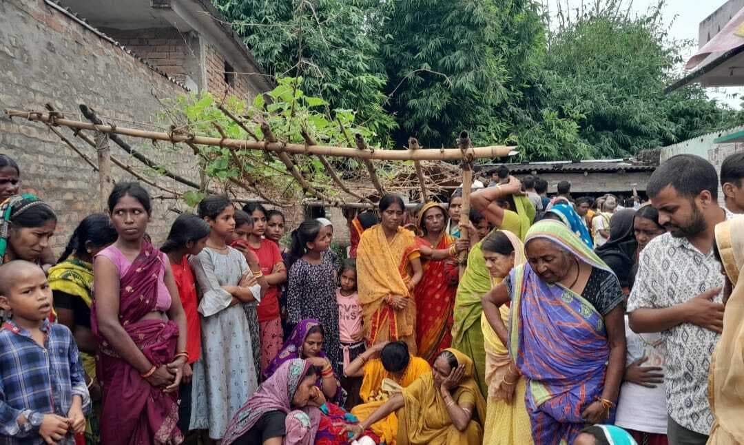 hajipur news. मेला घूमने गये युवक का संदिग्ध हालात में मिला शव, हत्या का आरोप