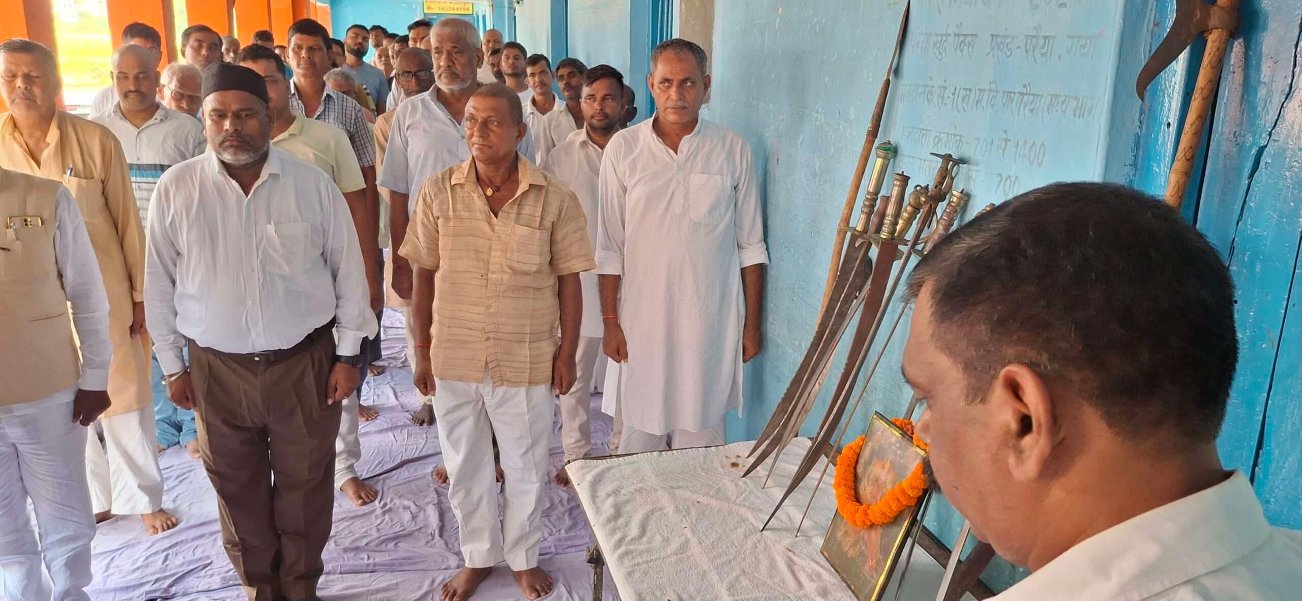 परैयाखुर्द में आरएसएस के शताब्दी वर्ष पर शस्त्र पूजन