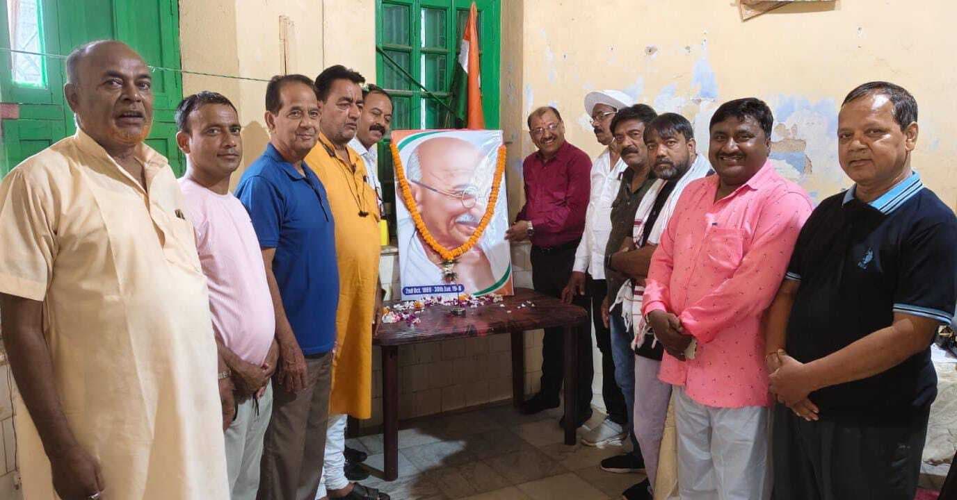 गांधी, त्याग और अहिंसा की मूर्त थे : अरुण गुटगुटिया