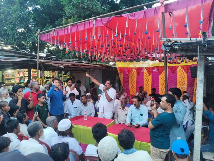 एआईएमआईएम के प्रत्याशी ने टेढ़ागाछ प्रखंड में लोगों से किया संवाद, उनकी समस्याओं से हुए अवगत